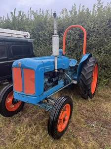 Fordson Major Tractor - Picture 1 of 8