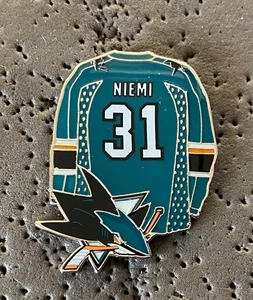 Prendedor de hockey San Jose Sharks #31 Niemi NHL - Imagen 1 de 2