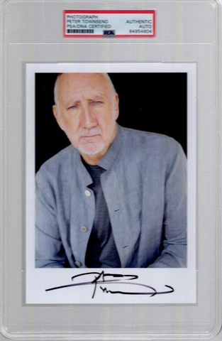 PETE TOWNSHEND HAND SIGNED 5x7 COLOR PHOTO      THE WHO GUITARIST    PSA SLABBED Cover