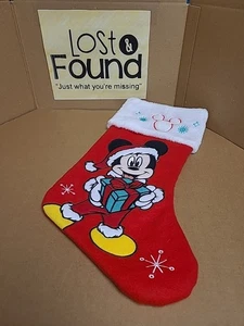 Disney Weihnachtsstrumpf Mickey Mouse mit Geschenk gefüttert & bestickt - Bild 1 von 8
