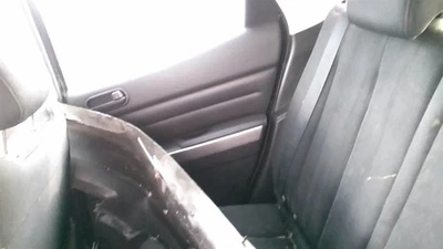 CX-7      2011 Door Trim Panel Rear 31363205 - Imagem 1 de 4