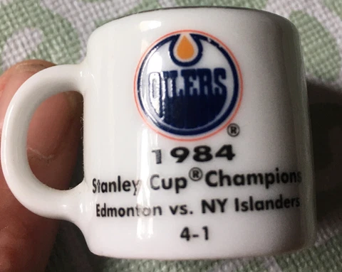 NHL Mini Ceramic Hockey Mugs Stanley Cup Champions 1984 Edmonton Oilers Cover