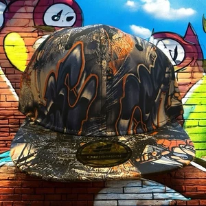 RARE Quanhaigou Anime Graffiti Flat Bill Adjustable Snapback Collectors Hat OSFM - Picture 1 of 12