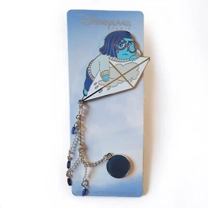 Disney Pin Sadness Kite Volant Vice et Versa - The 700 / Disneyland Paris Pin's - Picture 1 of 2