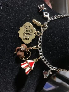 Disney’s Dumbo inspiriertes Armband enthält 1 authentische Pandora Charms - Bild 1 von 10