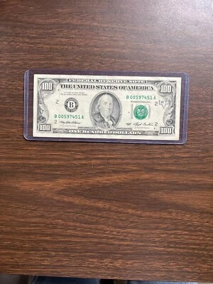 1993 Series 100 Dollar Bill Federal Reserve New York. Serial Number B 00597451 A - Image 1 of 2