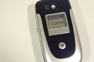 MOTOROLA V 36, vintage flip phone. (ref K 015) - Picture 1 of 8