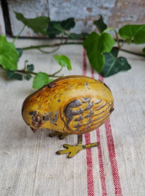 ANCIEN poussin automate en TOLE MECANIQUE A CLE JOUET ENFANT - Photo 1/4