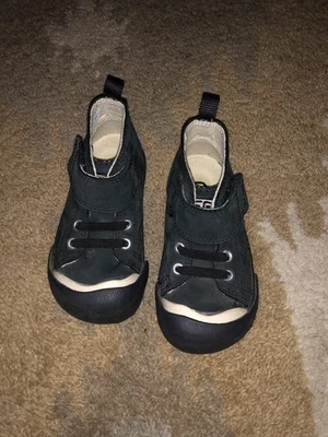 Zapatos cómodos Keen Cornado azul marino de caña alta para niños talla 6 niños pequeños Foto 1 de 4