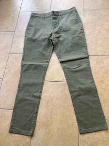 Ladies Green Trousers ~ Size 14 - Picture 1 of 4