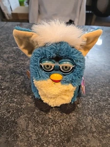 Furby Dragon Teal Blue Cream modello 70-800 vintage 1999 testato e funzionante + etichetta - Foto 1 di 11