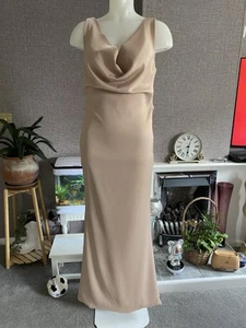Beautiful Bridesmaid / evening / prom Dress In Champagne Pretty Little Thing - Picture 1 of 14