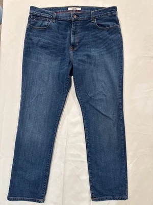 Jeans masculino Tommy Hilfiger 38x30 perna reta lavagem escura azul denim ajuste clássico - Imagem 1 de 4