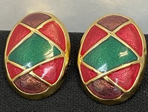 In-Vest-Ments Goldtone & Green Red Enamel Clip On Earrings 25mm long Vintage - Picture 1 of 9