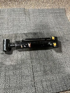 Hydraulic Welded Cylinder 2.57" OD x 1.39" Rod x 16" Retracted Length - Picture 1 of 7