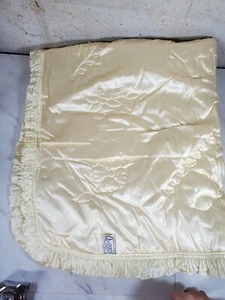 Manta Edredón Bebé Quiltex Vintage Flores Cordero Amarillo Sedoso 34" x 44" - Imagen 1 de 8