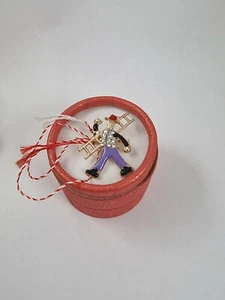 Martisor Cosar Märzchen Breloque Pendentif Comme Ramoneur en Métal Violet - Imagen 1 de 3