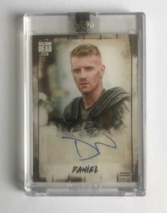 (HCW) 2018 The Walking Dead Autograph Collection Daniel Newman as Daniel 76/99