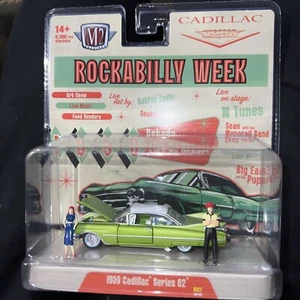 🔥🔥M2 ~ Rockabilly Week Diorama ~ Cadillac Series 62 1959~🔥🔥 - Imagen 1 de 5