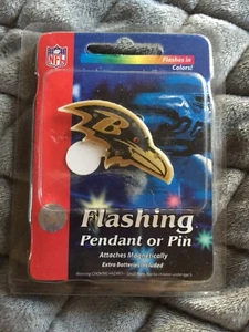 BALTIMORE RAVENS COLLECTOR'S FLASHING HAT LAPEL PIN BY SISKIYOU NFL - Picture 1 of 6
