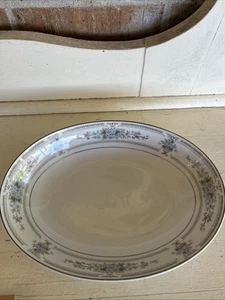 Elington Porcelain Oval Serving Bowl-10.5”x8” - Picture 1 of 7