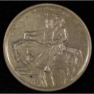Classic Silver Commemorative Half Dollar. 1925 Stone Mountain. EF # 9061-133-074 - Picture 1 of 2