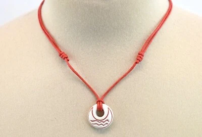 Collar colgante de porcelana signo del zodiaco Acuario cordón rojo ajustable hasta 28" Foto 1 de 3