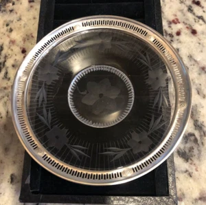 Webster Sterling Silver and Etched Crystal Coaster or Underplate - Picture 1 of 5