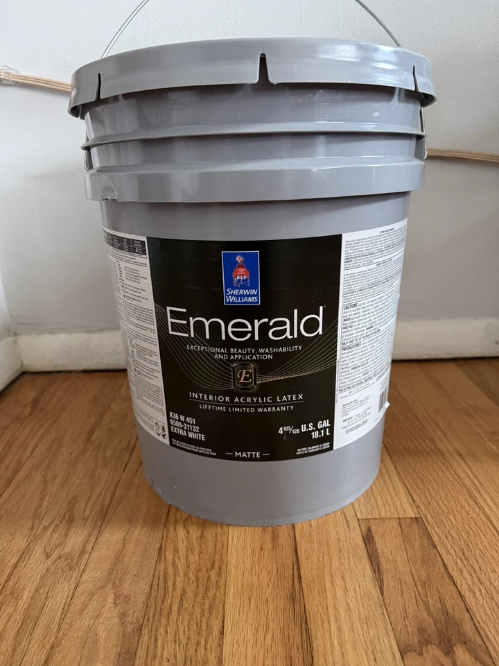 Pintura interior Sherwin-Williams esmeralda 5 galones mate SW 6245 Quicksliver (tintado) Foto 1 de 3