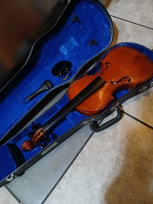 Anton Breton Violin Secit Anno Domini 19 - Image 1 of 4