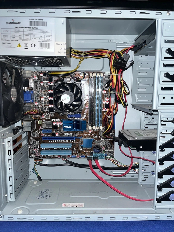 Pc desktop AMD - Immagine 1 di 1