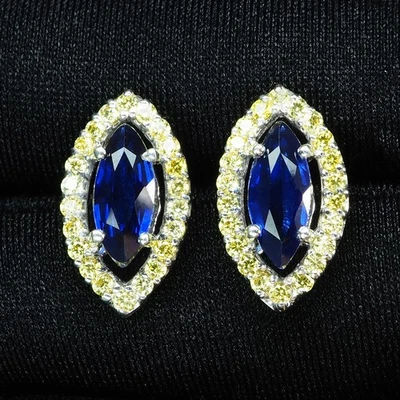 Orecchini Halo Evil Eye Royal Blue Sapphire 2,50 ct in argento sterling 925... - Immagine 1 di 4