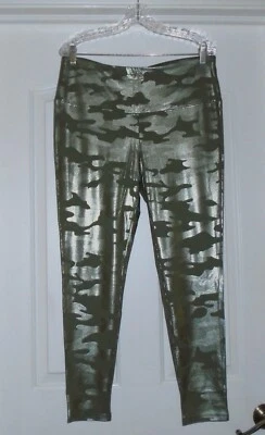 Legging Chico's ZENERGY SO ADELGAZANTE CAMUFLAJE Talla 2 Grande 12 14 Verde Oliva Nuevo con Etiquetas $80 Foto 1 de 4