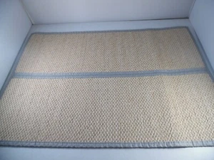 Tappetino Tiragraffi per Gatti,23,2 X 15,7 Pollici Bambù-Proteggi Mobili e Tappeto-1 Tappetino - Foto 1 di 4