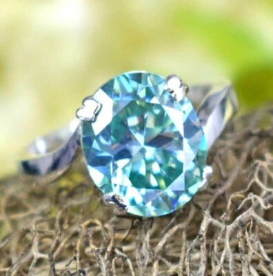 Precioso anillo certificado de diamantes tratados azules de 2,50 quilates en forma ovalada calidad AAA Foto 1 de 4