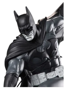 DC Direct Batman Black & White by Inhyuk Lee Resin Statue McFarlane Limited RARE - Imagen 1 de 5