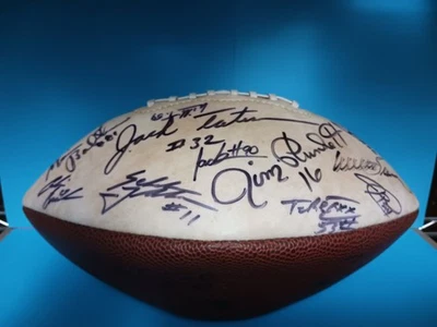 OAKLAND RAIDERS HOF'S AND STARS AUTÓGRAFO FÚTBOL (21 FIRMAS) JSA LEER Foto 1 de 4