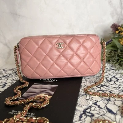 Bolso de hombro CHANEL Cartera con cadena WOC Matelasse *Rango B* Foto 1 de 4