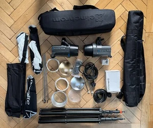 Elinchrom D-Lite 2 Full flash Kit with softboxes and stands - Picture 1 of 24