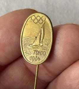 Distintivo spilla SAILING vintage ottone souvenir olandese 1964 Tokyo Olimpiadi #207 - Foto 1 di 6