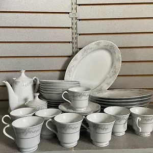 Beautiful Noritake Legendary Sweet Leilani Fine China Set (43 pieces) VINTAGE - Picture 1 of 15