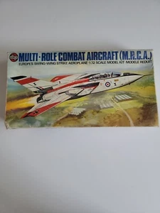 Multi ROLE COMBAT AIRCRAFT MODEL EUROPES SWING WING STRIKE AEROPLANE - Picture 1 of 9