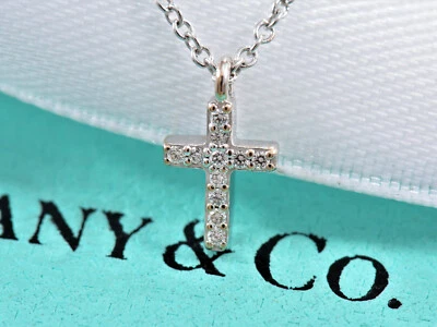 蒂芙尼钻石 18K 白金迷你地铁十字架吊坠 16.5 英寸项链盒 — 第 1/4 张图片