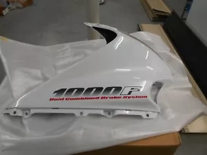 GENUINE HONDA PARTS UPPER RIGHT COWLING CBR1000F 1993 64214-MZ2-000ZA - Picture 1 of 7
