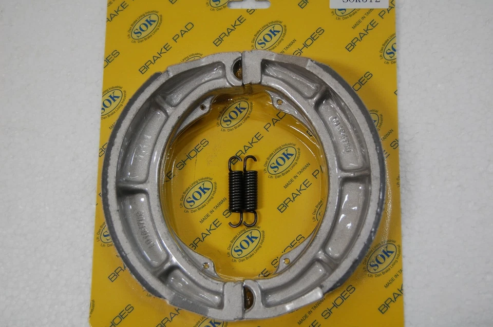 REAR BRAKE SHOES+Springs fit SUZUKI VL 800 Intruder Volusia 2001-2004 VL800  - Image 1 of 1