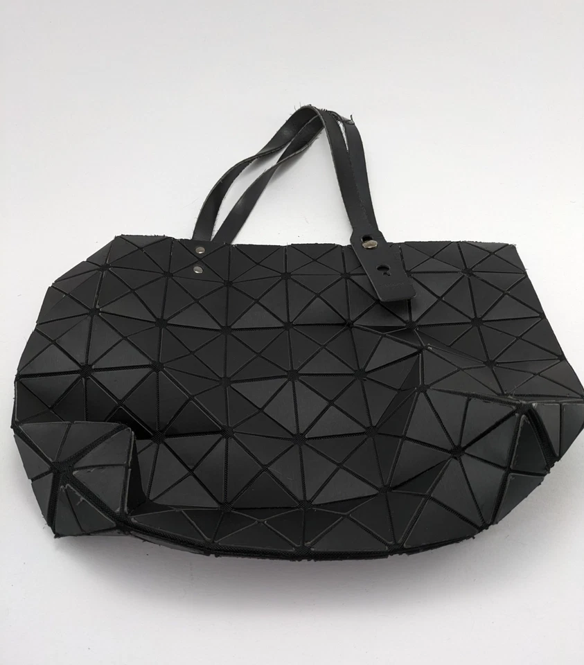 Bolso de Mano Grande Bao Bao Issey Miyake Holográfico Luminoso Geométrico 17x10,5x4 Foto 1 de 4