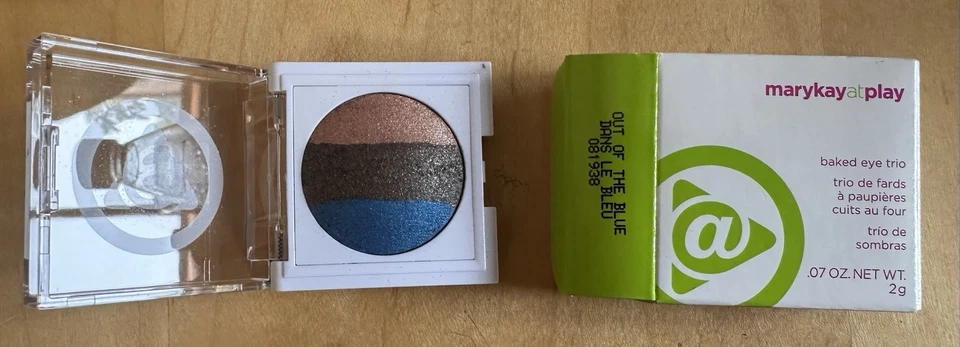 New Mary Kay at Play Baked Eye Trio Eyeshadow Out Of The Blue ~ discontinued - Image 1 of 1