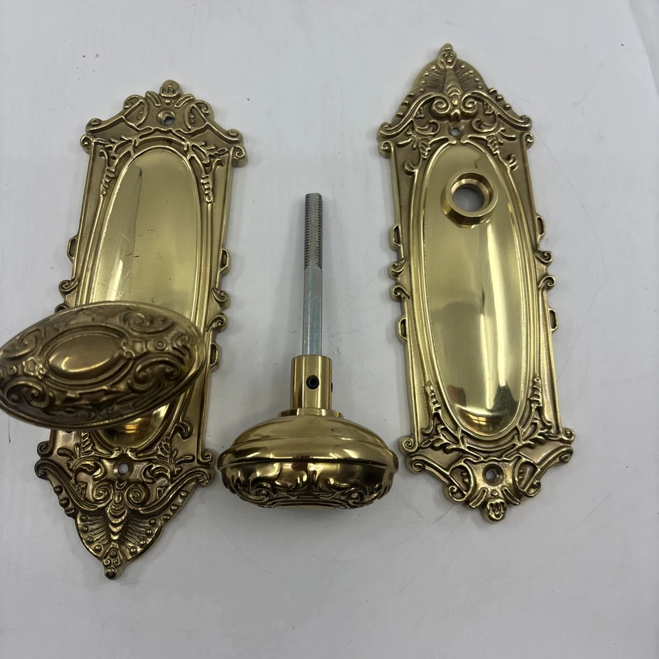 Nostalgic Warehouse Victorian Long Plate Victorian Knob in Brass INCOMPLETE SEE - Image 1 of 4