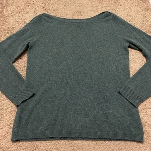 Tahari Pure Luxe 100% Cashmere Sweater Long Sleeve Green Size Large - Picture 1 of 7