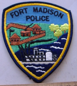 FORT MADISON  POLICE IOWA  FABRIC   PATCH - Picture 1 of 1
